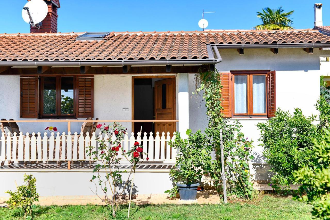 Adriatico Bungalow โปเรช ภายนอก รูปภาพ